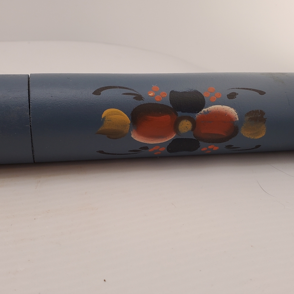 Norwegian Knitting Needle Case - Picture 4 of 8
